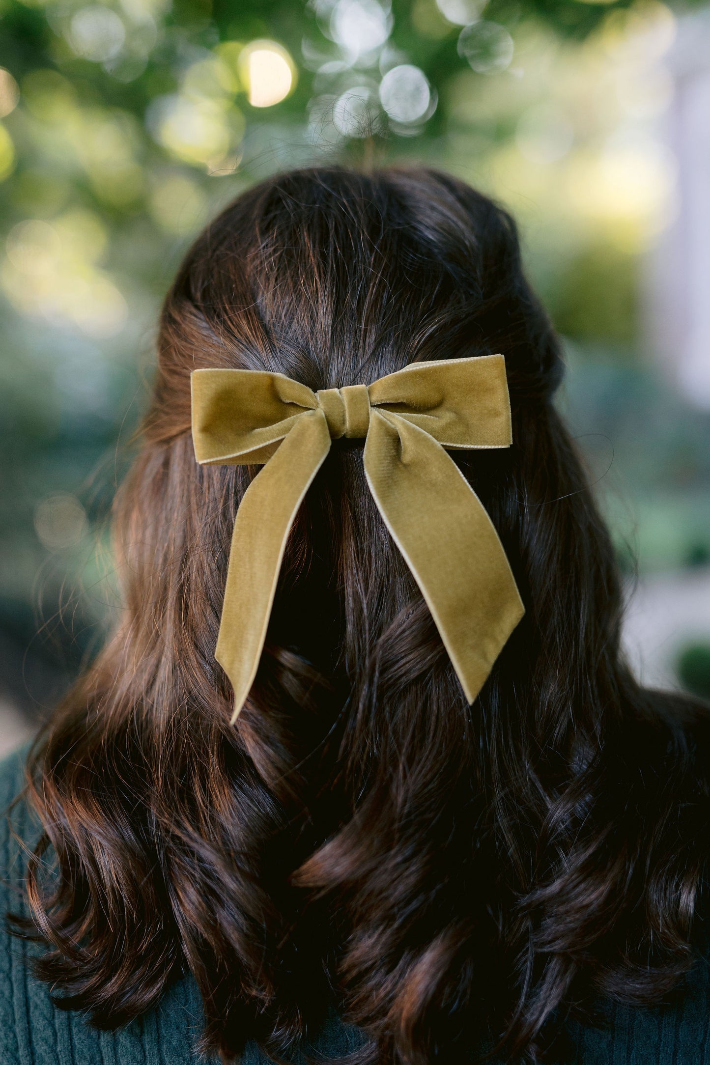 Delora Velvet Bow