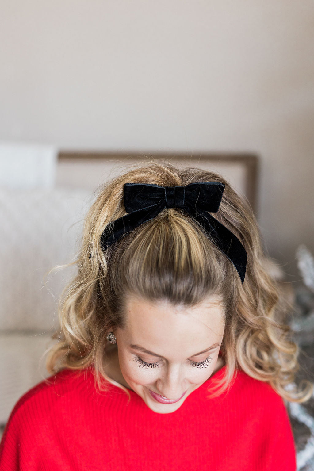 Delora Velvet Bow