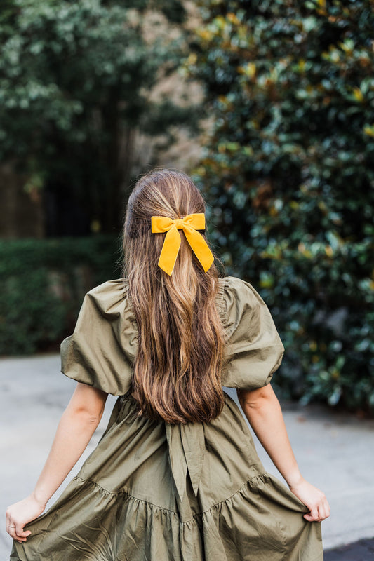 RETIRING: Delora Velvet Bow