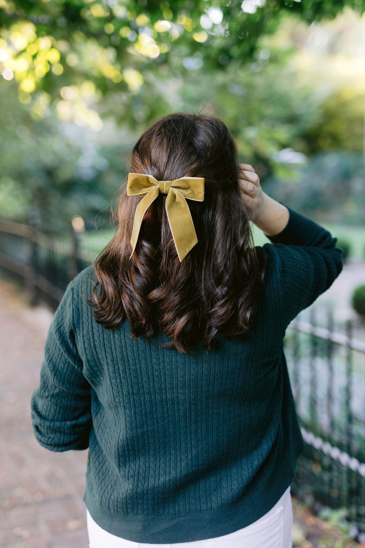 Delora Velvet Bow Fall 2024