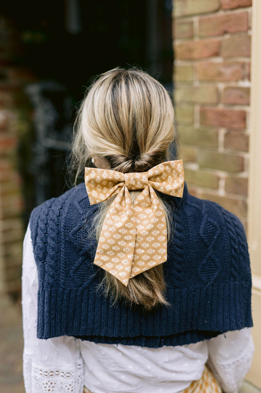 Lucy Bow