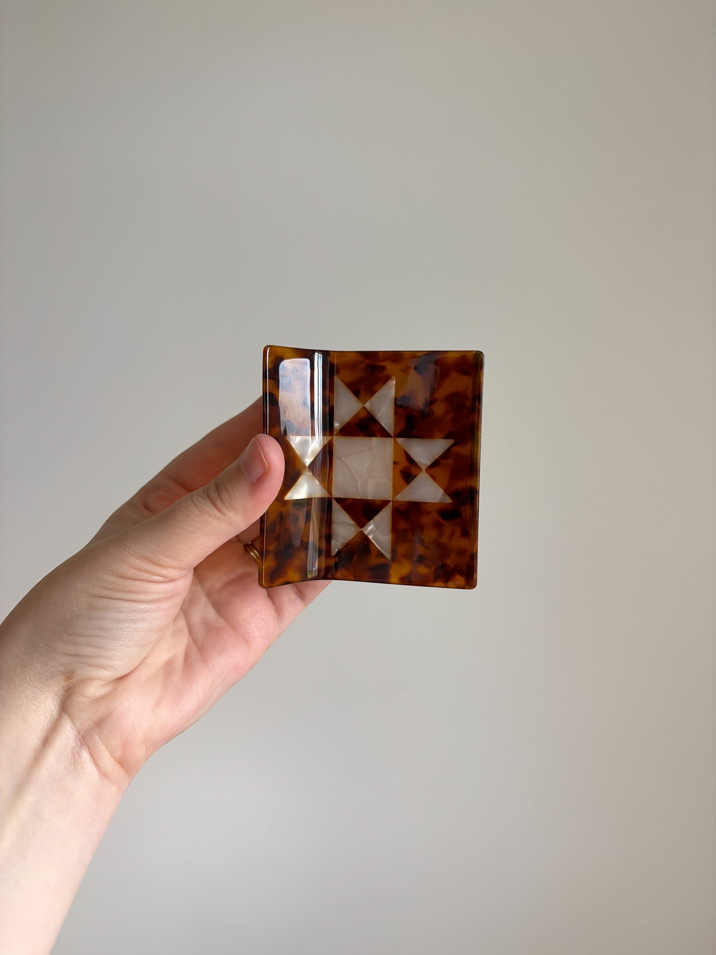 Tortoise Shell Quilt Claw