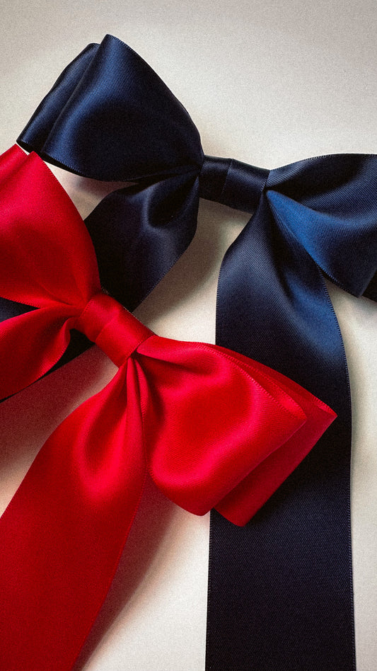 Oversized Stella Signature Satin Bow